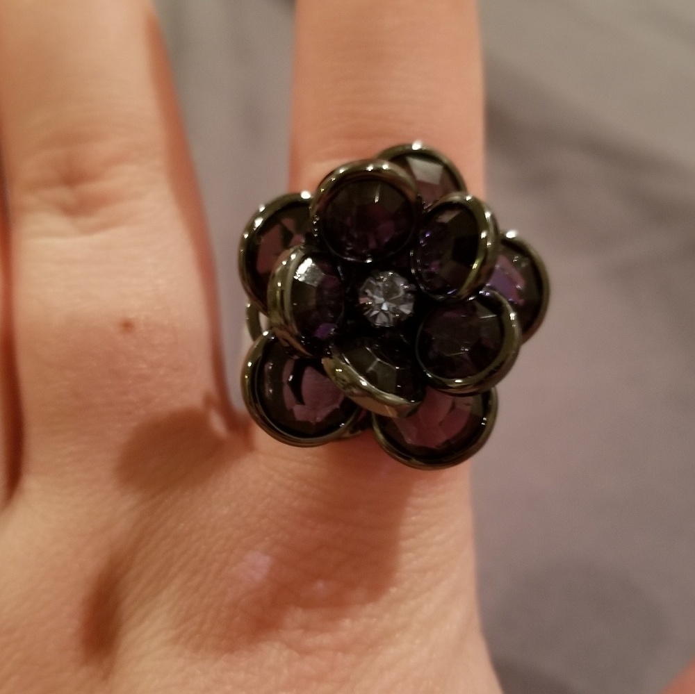 Flower ring - Picture 3 of 3